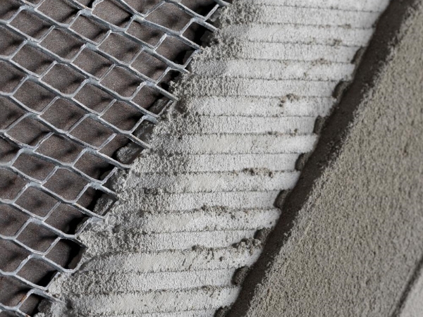 钢板网抹灰网用于混凝土墙内部加固。