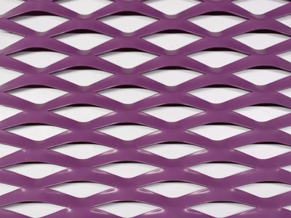 紫色的菱形网孔的装饰钢板网。